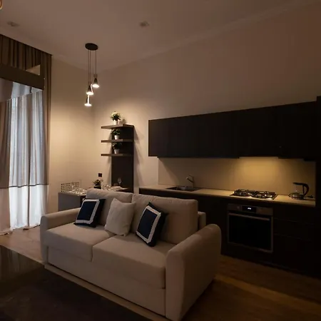 Luxury And Exclusive Bovio Square House Apartamento Nápoles